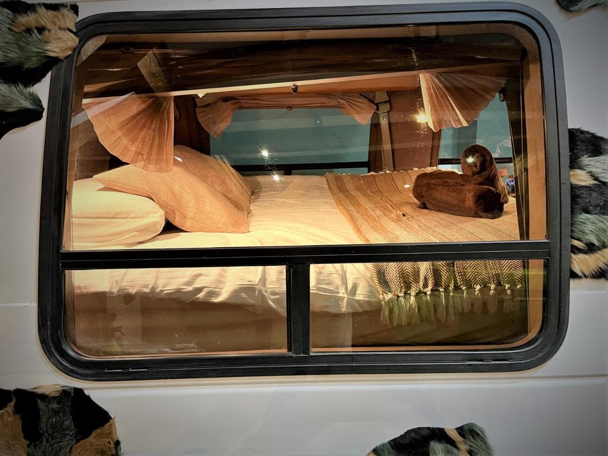 Urban Van Glamping Рига Экстерьер фото