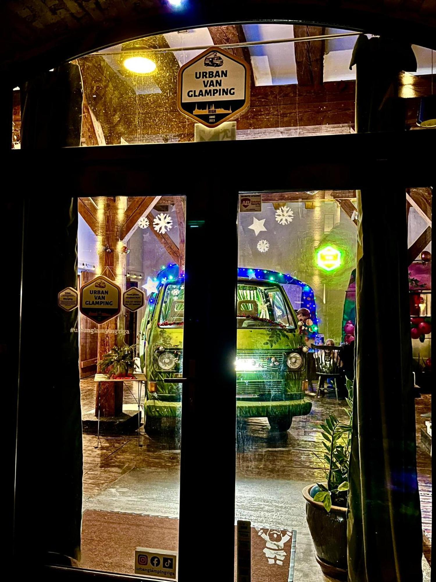 Urban Van Glamping Рига Экстерьер фото