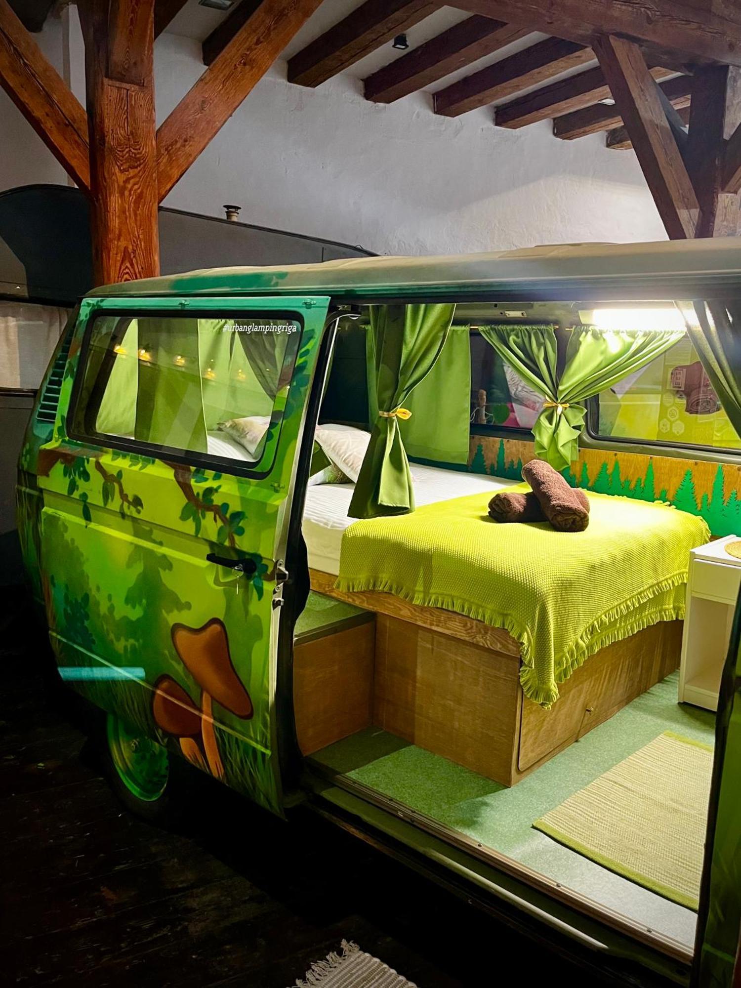 Urban Van Glamping Рига Экстерьер фото