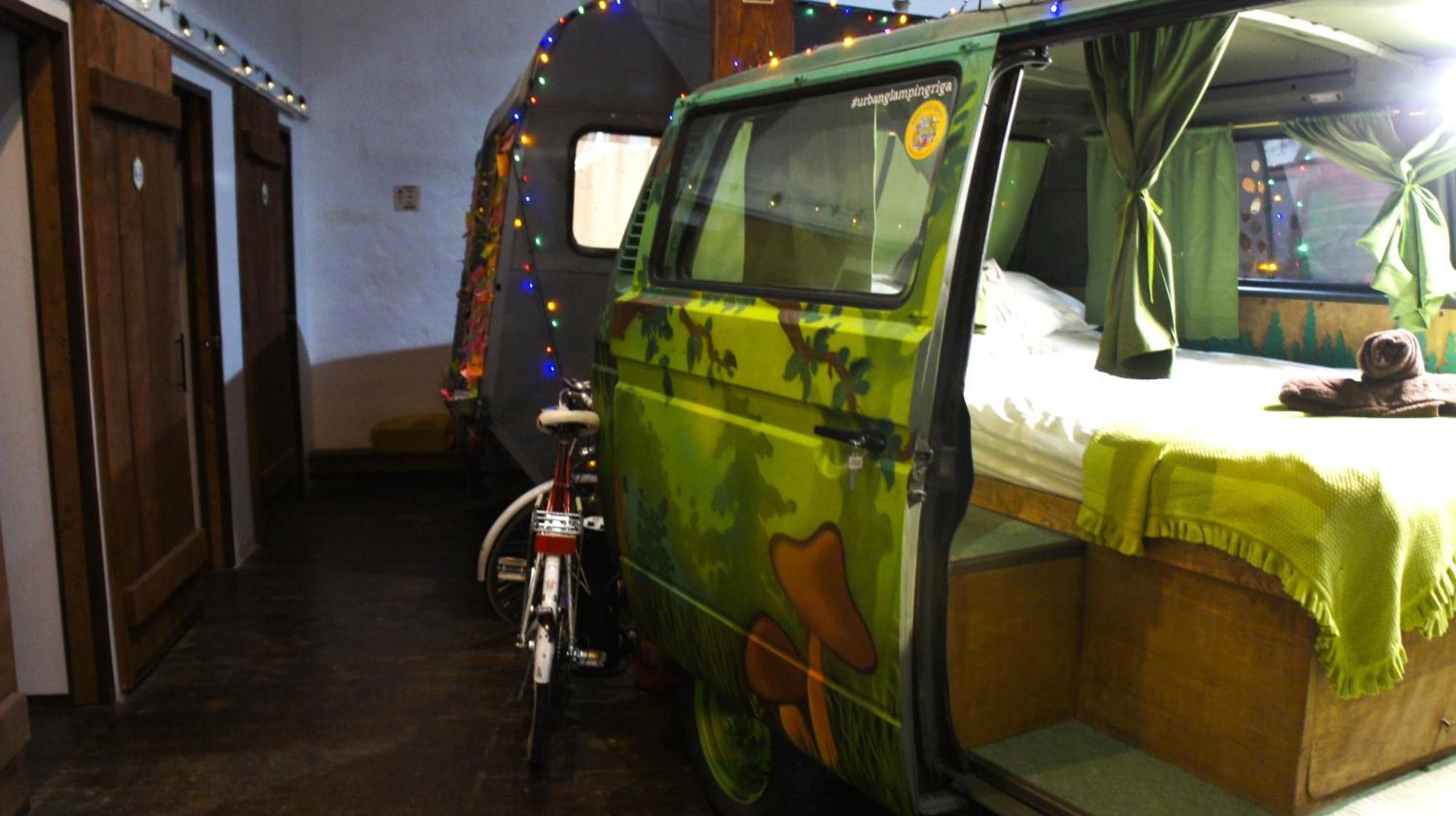 Urban Van Glamping Рига Экстерьер фото