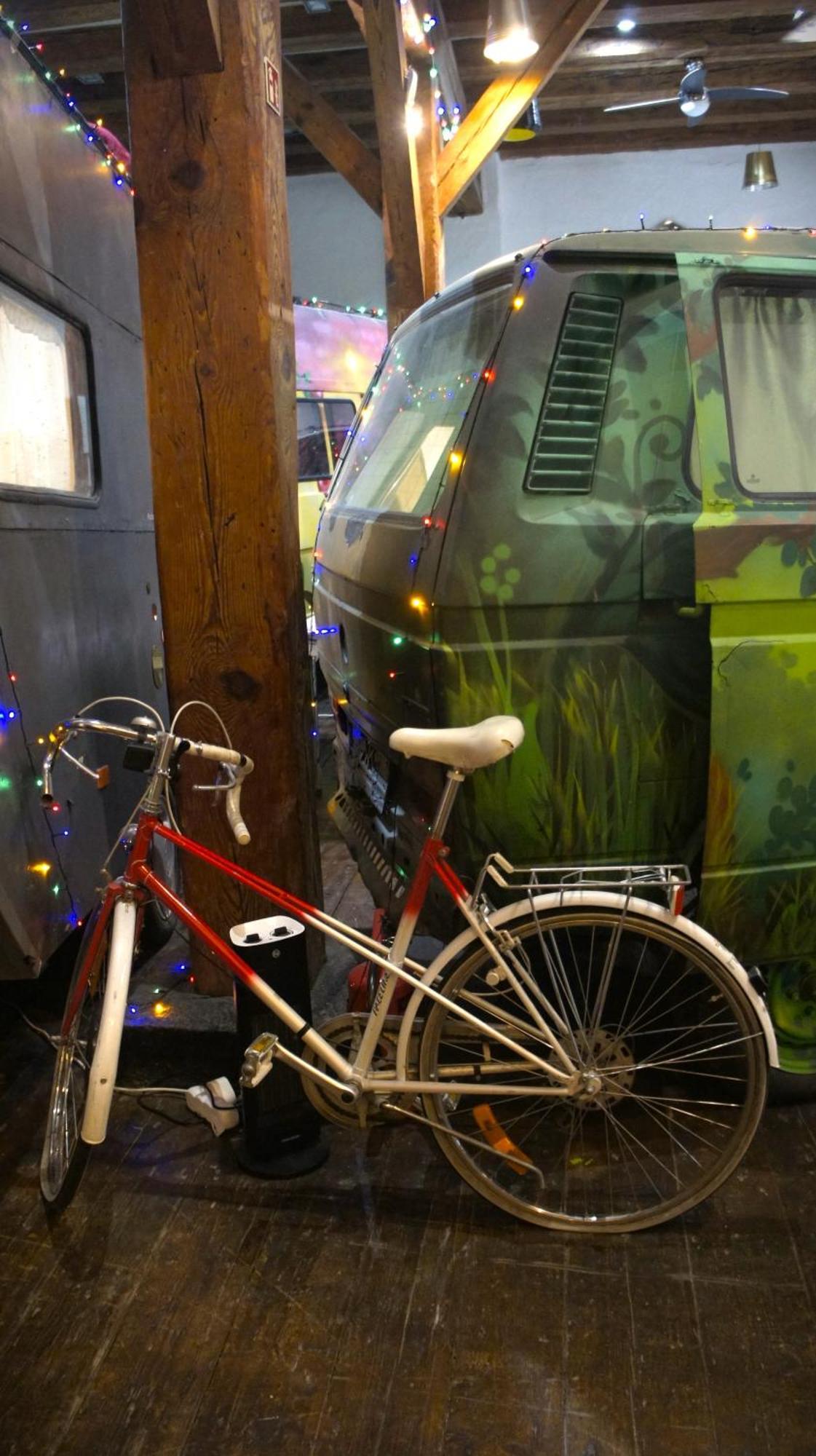 Urban Van Glamping Рига Экстерьер фото